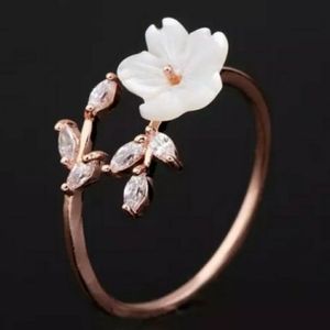 NEW 18k Rose Gold Flower Diamond Adjustable Ring